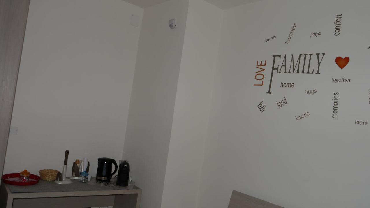 B&B Casa Di Lauro Trecase Bagian luar foto