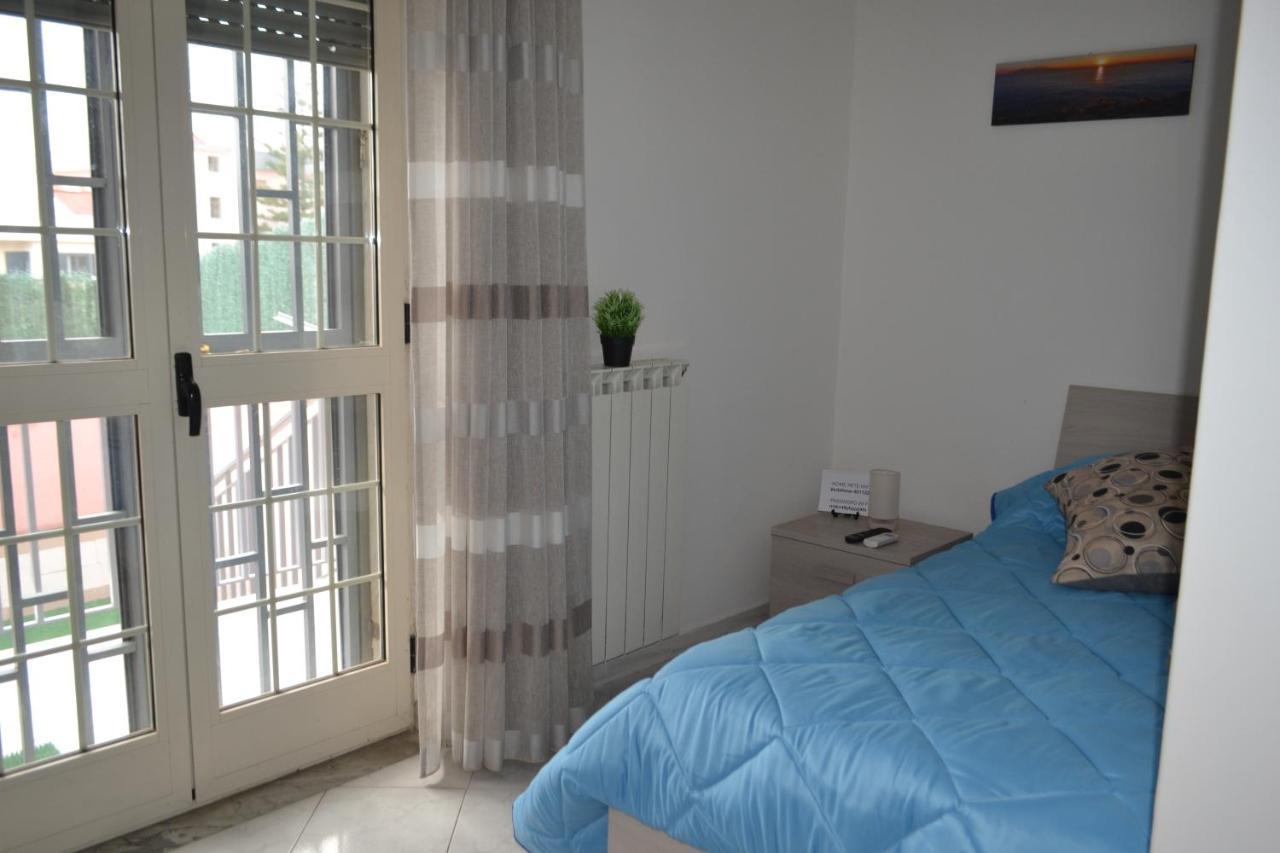 B&B Casa Di Lauro Trecase Bagian luar foto